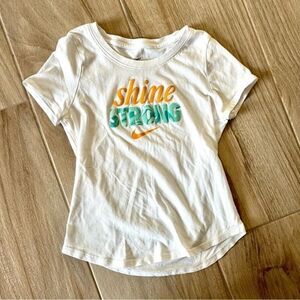NIKE Glitter Graphic Shine Strong Tee Shirt Size Medium